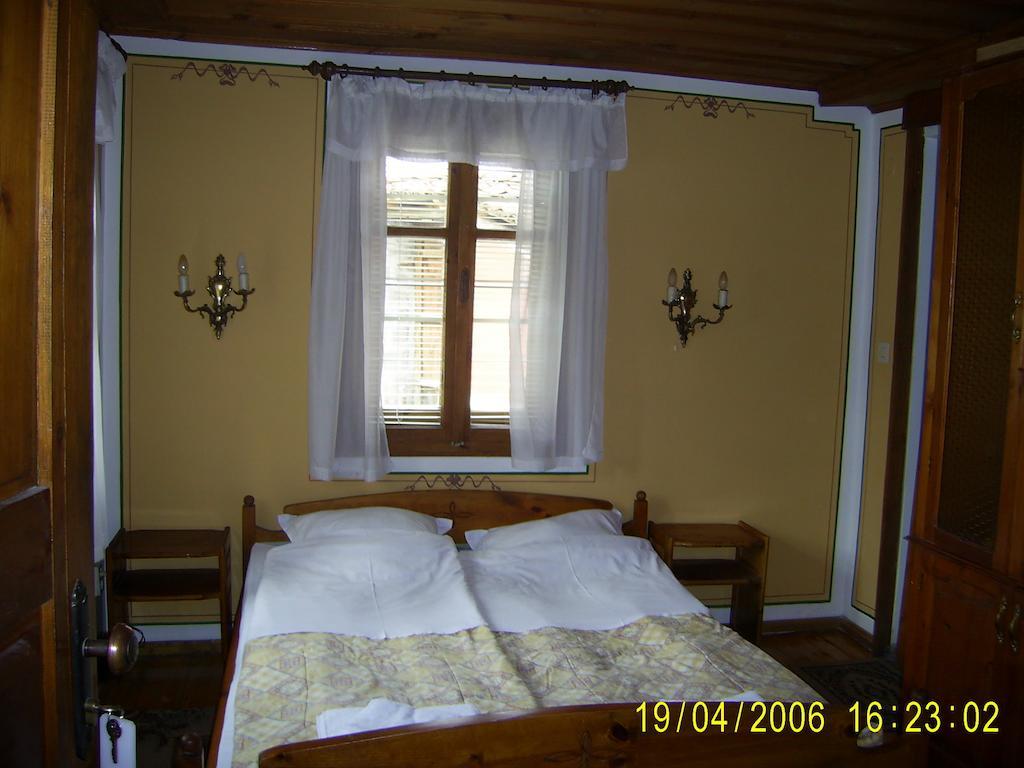 Family Hotel Kalina Копривштиця Екстер'єр фото