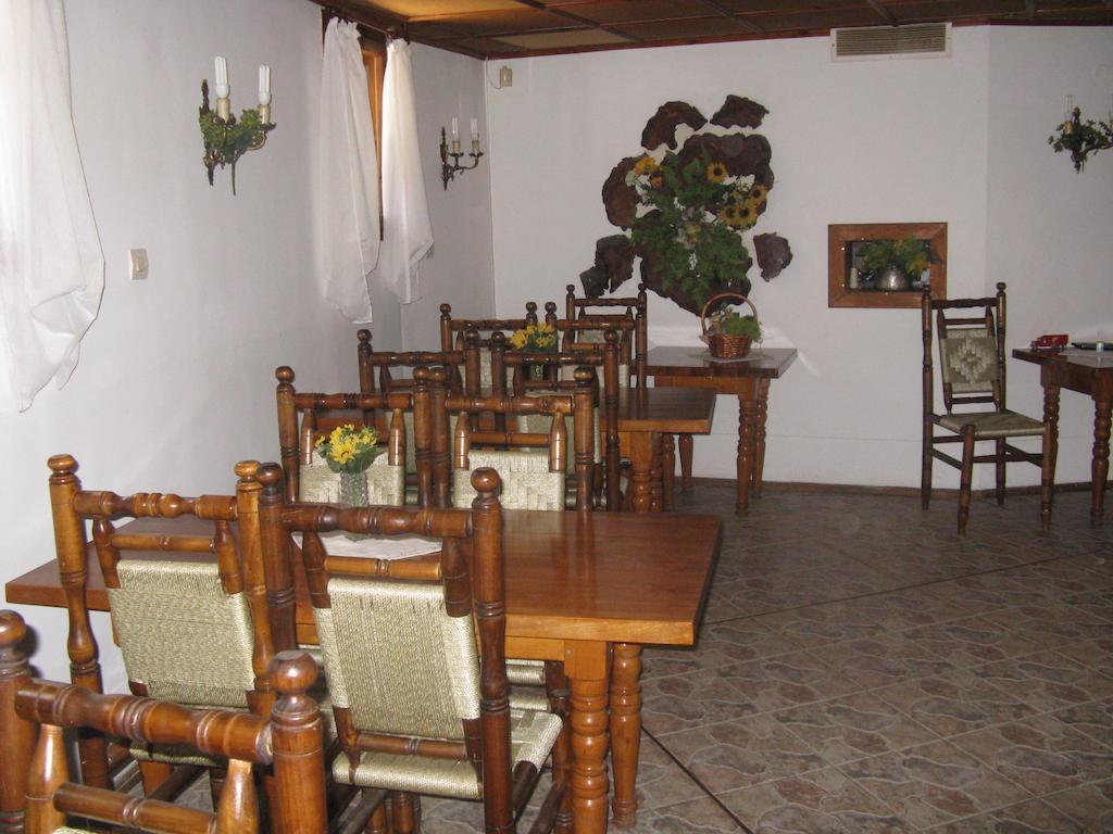 Family Hotel Kalina Копривштиця Екстер'єр фото