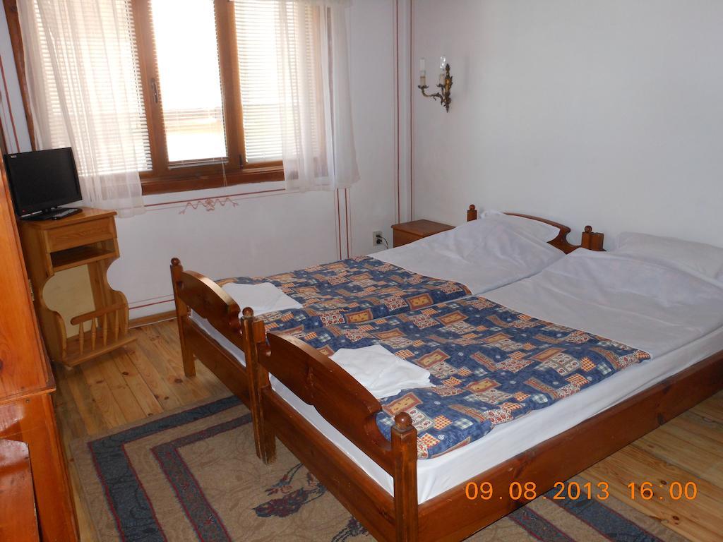 Family Hotel Kalina Копривштиця Номер фото